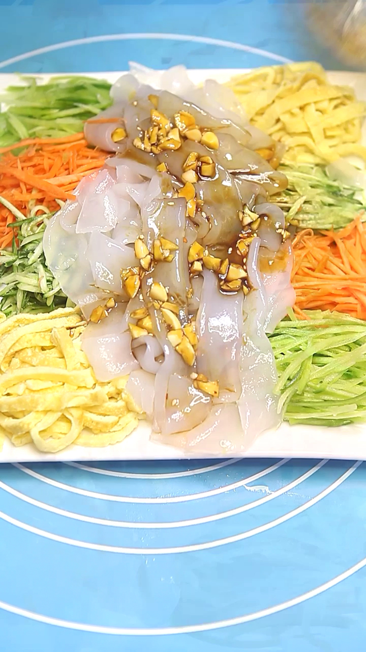 #过年你家吃什么#大拉皮