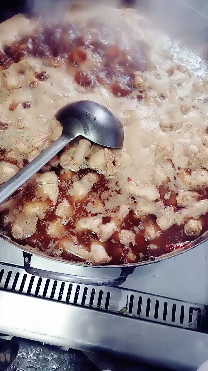 酱鸡脖子了