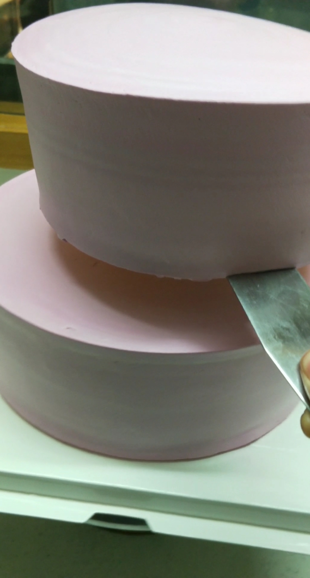 网红羽毛皇冠蛋糕制作过程来了,有喜欢的吗别低头皇冠会掉哦!