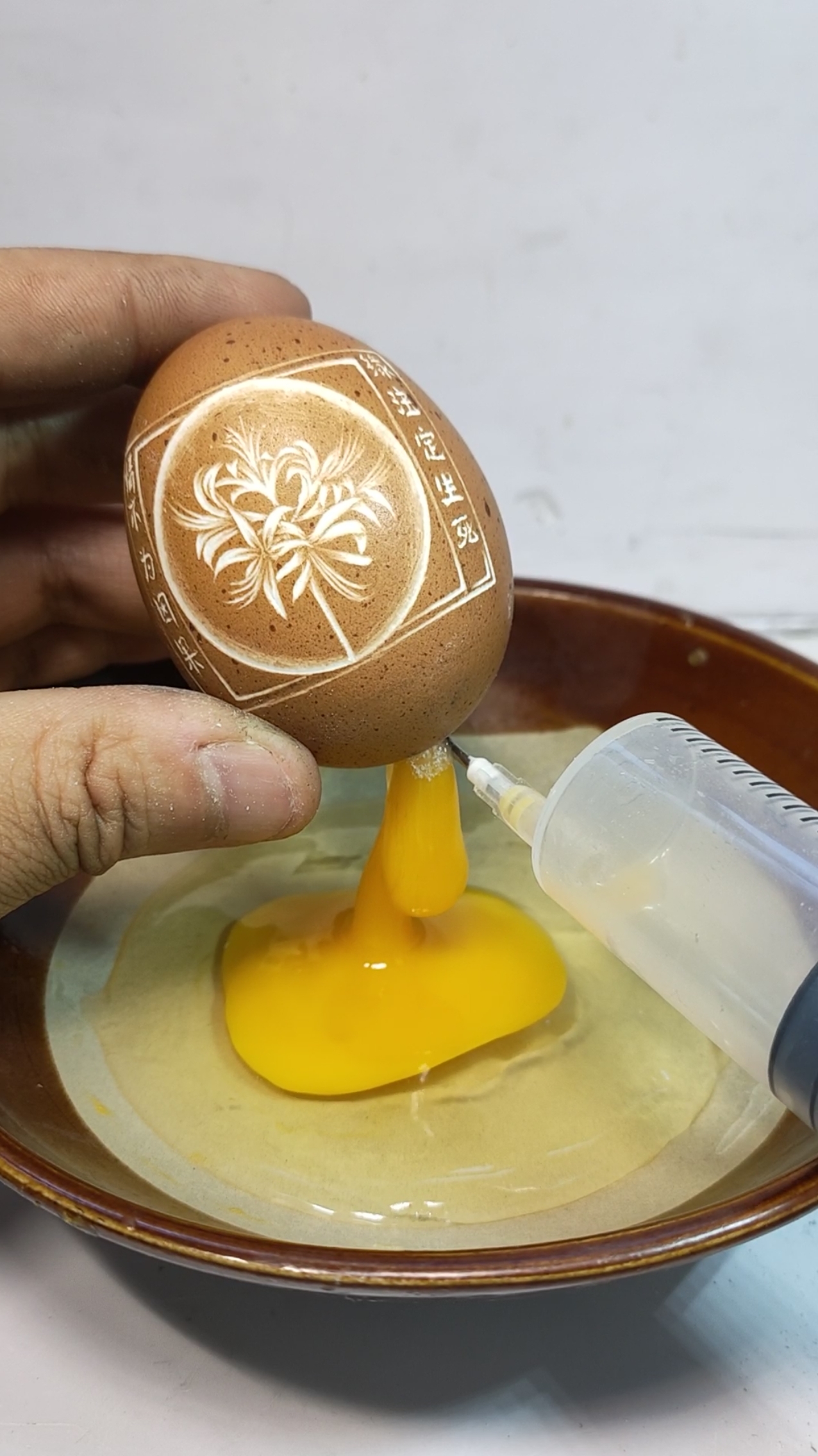 鸡蛋壳千万别扔,可以变成艺术品