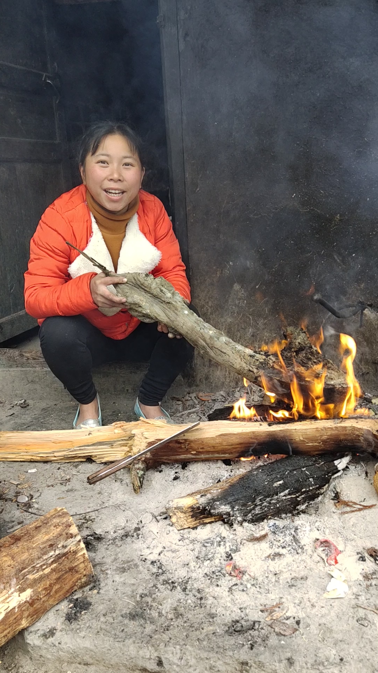 #秀出我的家乡味#发霉的82年老腊肉需要烧一下才特别好吃