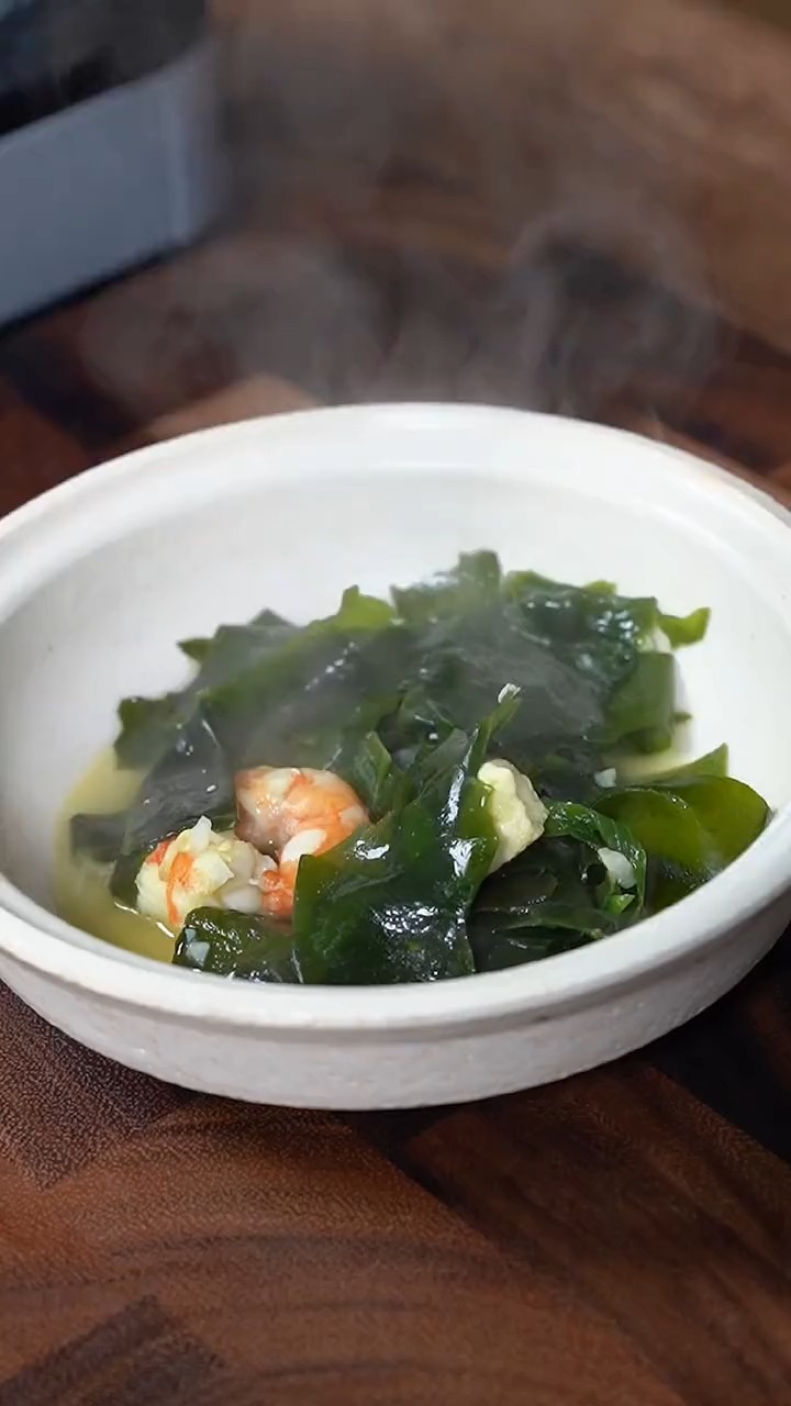 裙带菜的做法鲜虾裙带豆腐汤