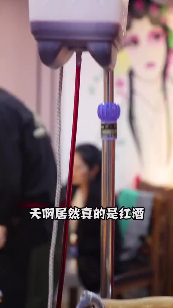 烤肉不错最重要的敏姐又Get到了拍黄瓜的新技能敏姐吃长沙跟着吃遍全国美食