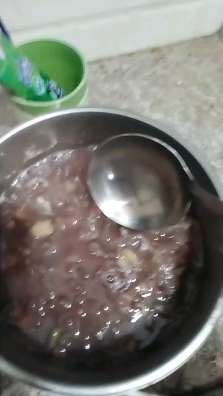 银耳莲子粥
