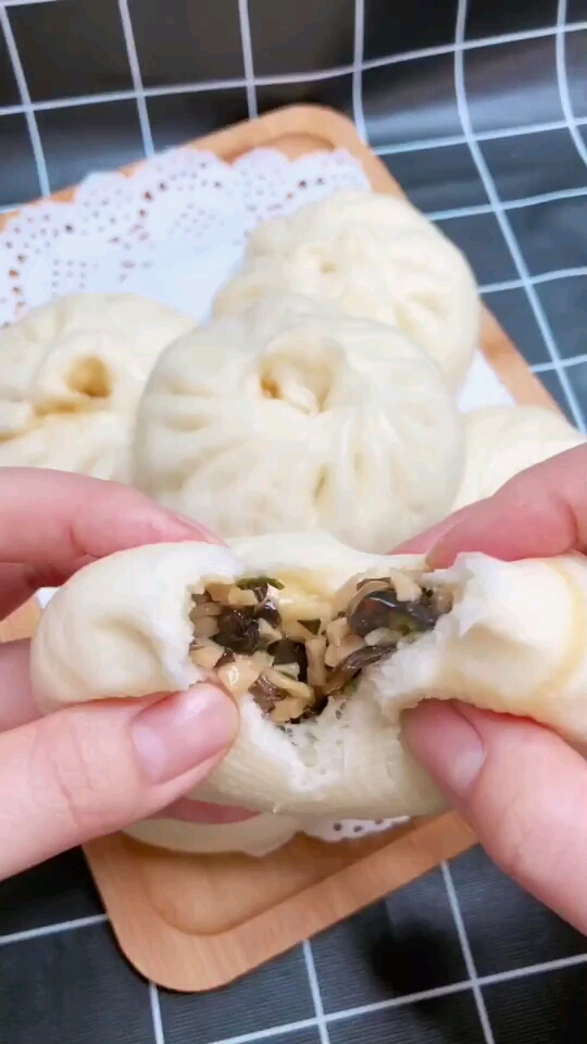 比肉都好吃的素馅包子三鲜包子