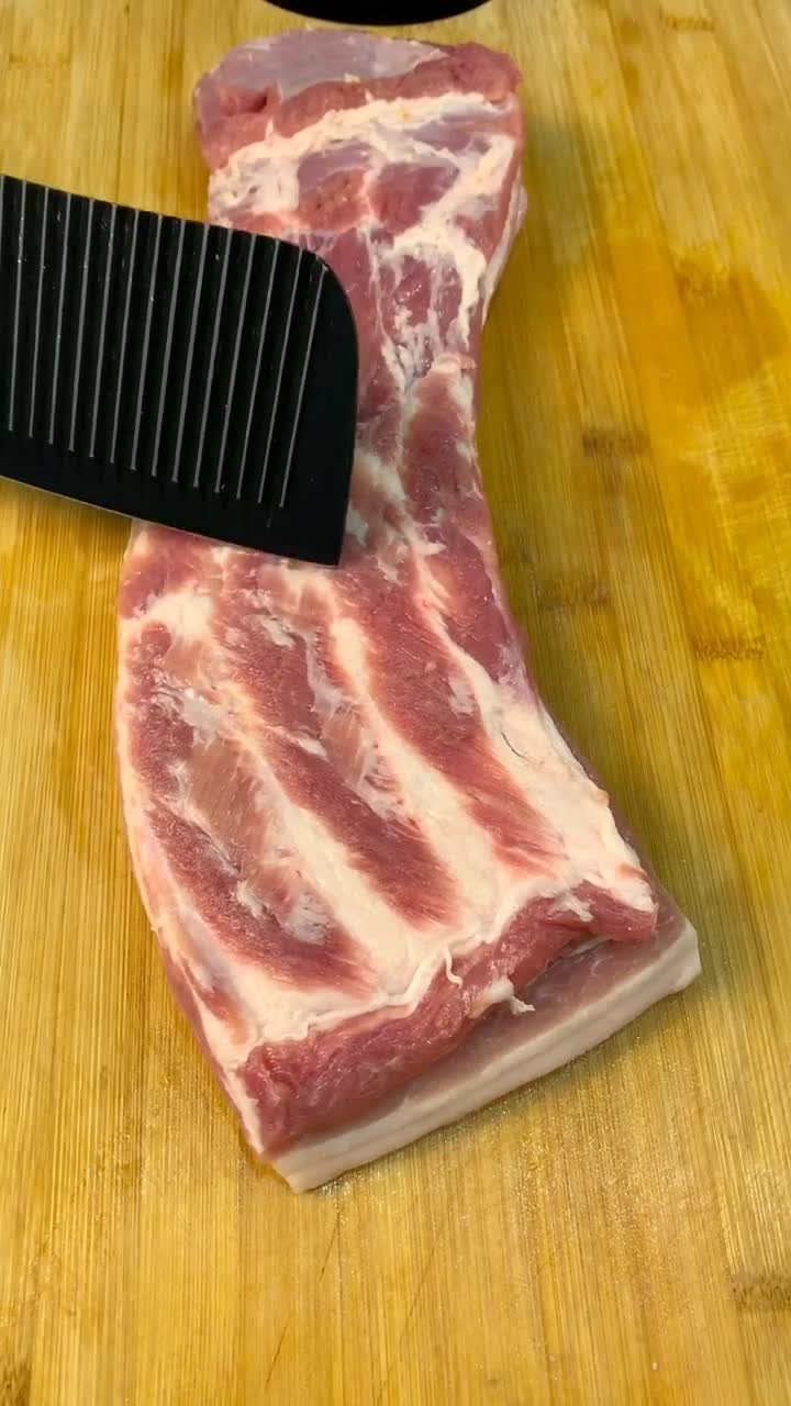 家庭版五花肉拌圆葱教程,感谢大家支持