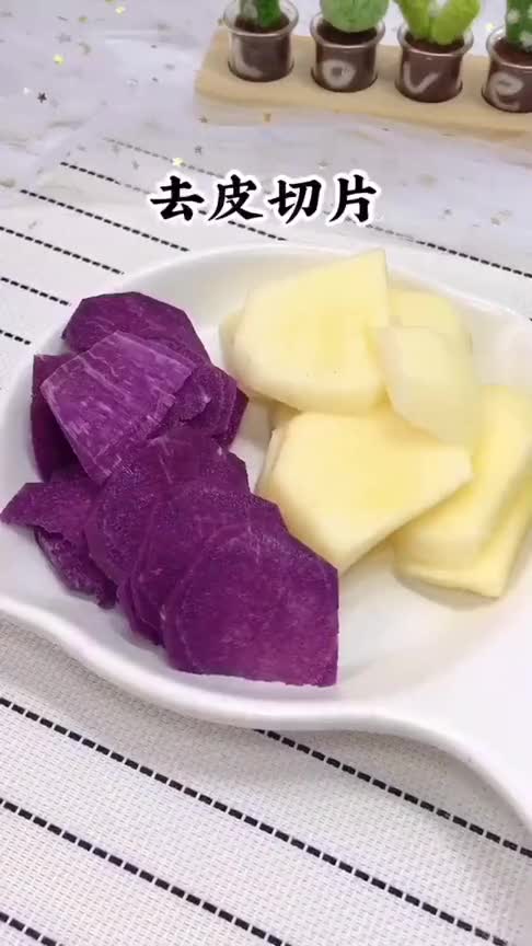 苹果紫薯泥做法,营养高,味道好,专治宝宝不吃饭!