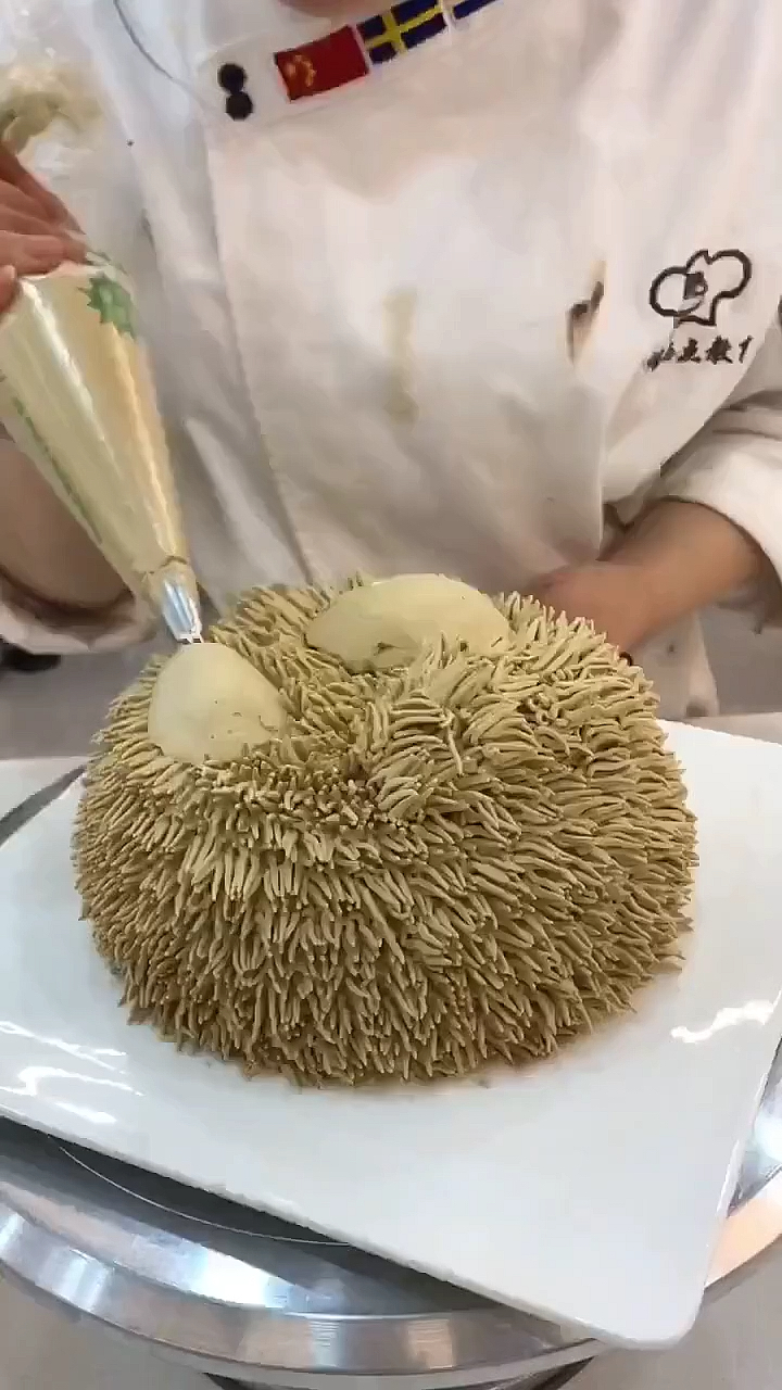 #生日蛋糕#老板说一个赞加一元工资,我想要50个有吗?