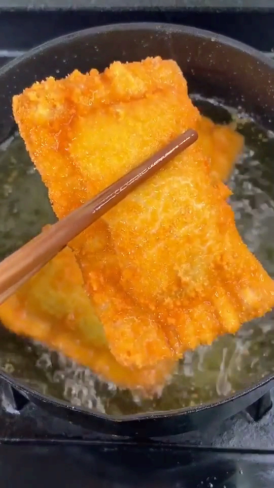 #自制美食#剩下的饺子皮这样做 好吃到尖叫