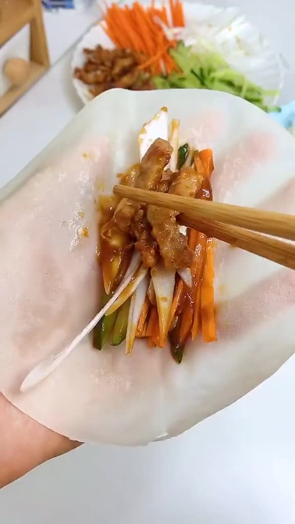 毛钱的成本就能做出北京烤鸭的甜面酱用它做了京酱肉丝简直完美呀以后再也不用买啦美食趣胃计划美
