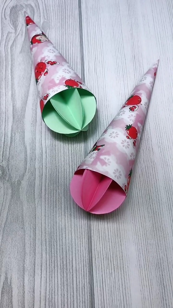 折纸:炎炎夏日,教你折一个香草冰激凌