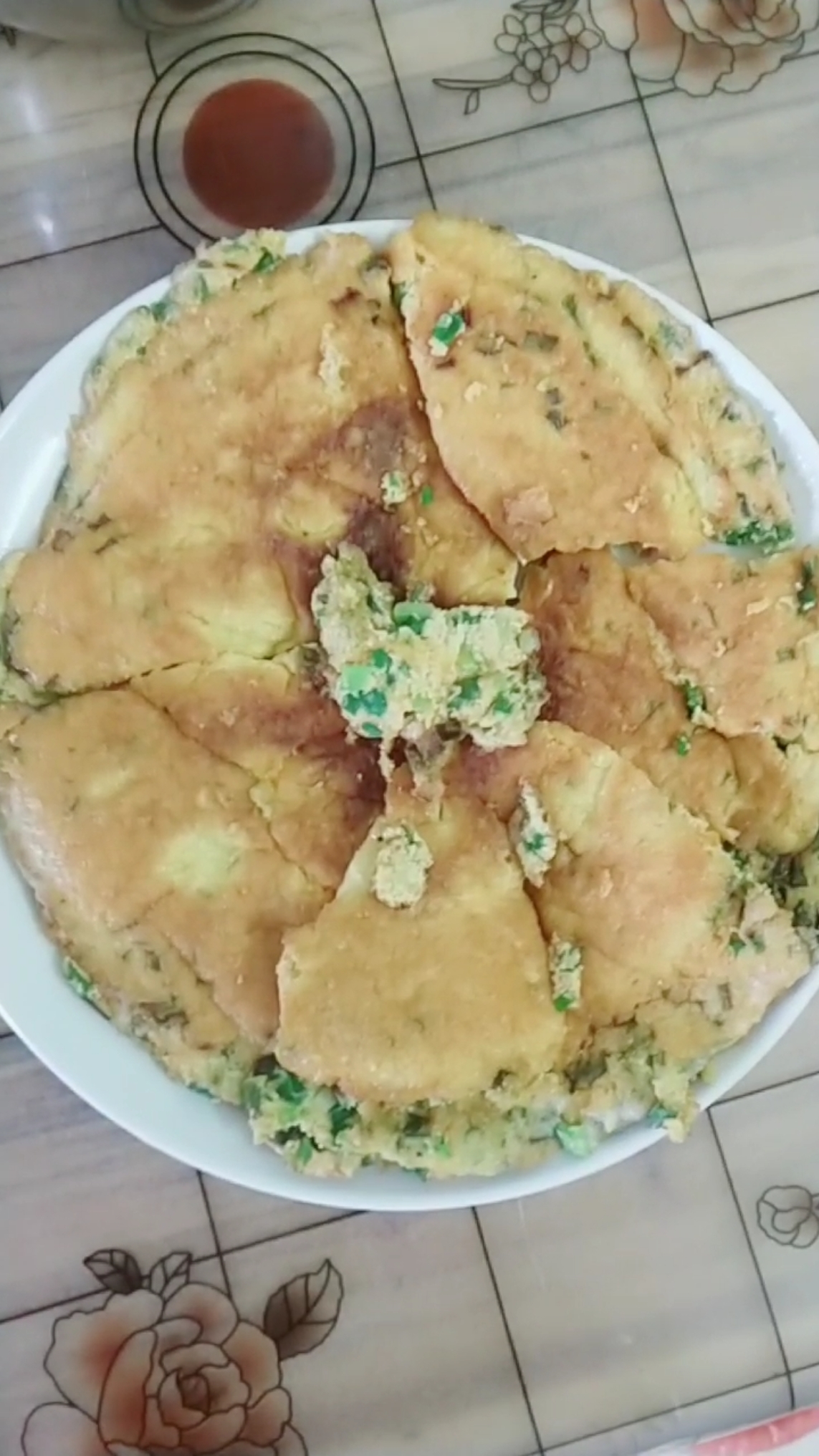 #无宵夜不夏天#葱花鸡蛋鱼籽饼