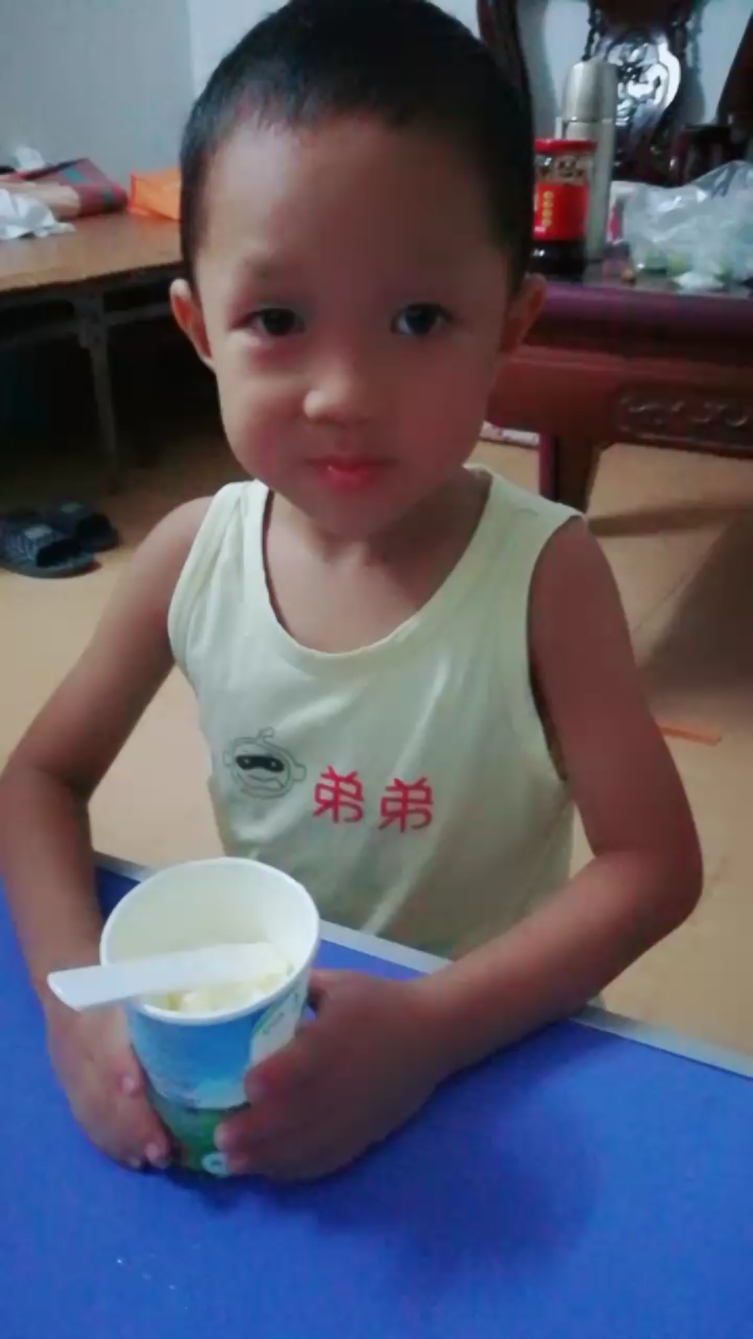 #抓住夏天#夏天好热!给我关注妈妈就给我买冰激凌吃!