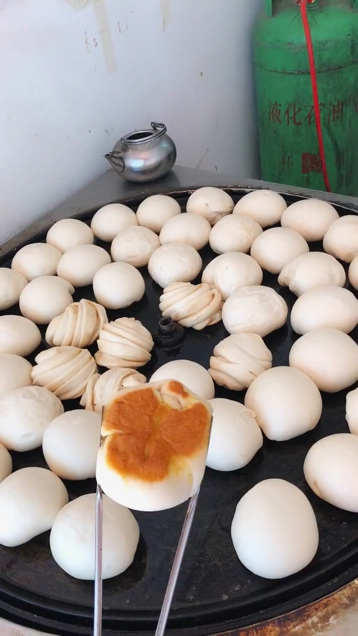 纯碱老面锅贴馒头