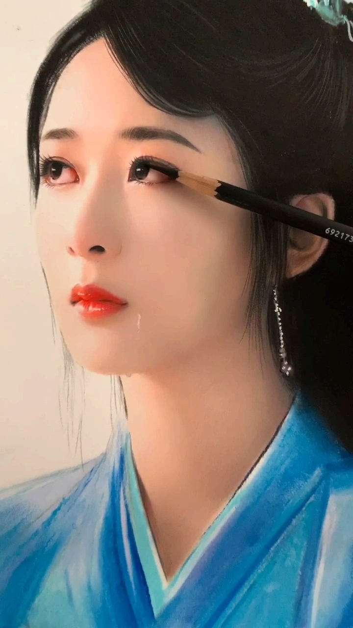 #人间美味是火锅#画不像，算我输