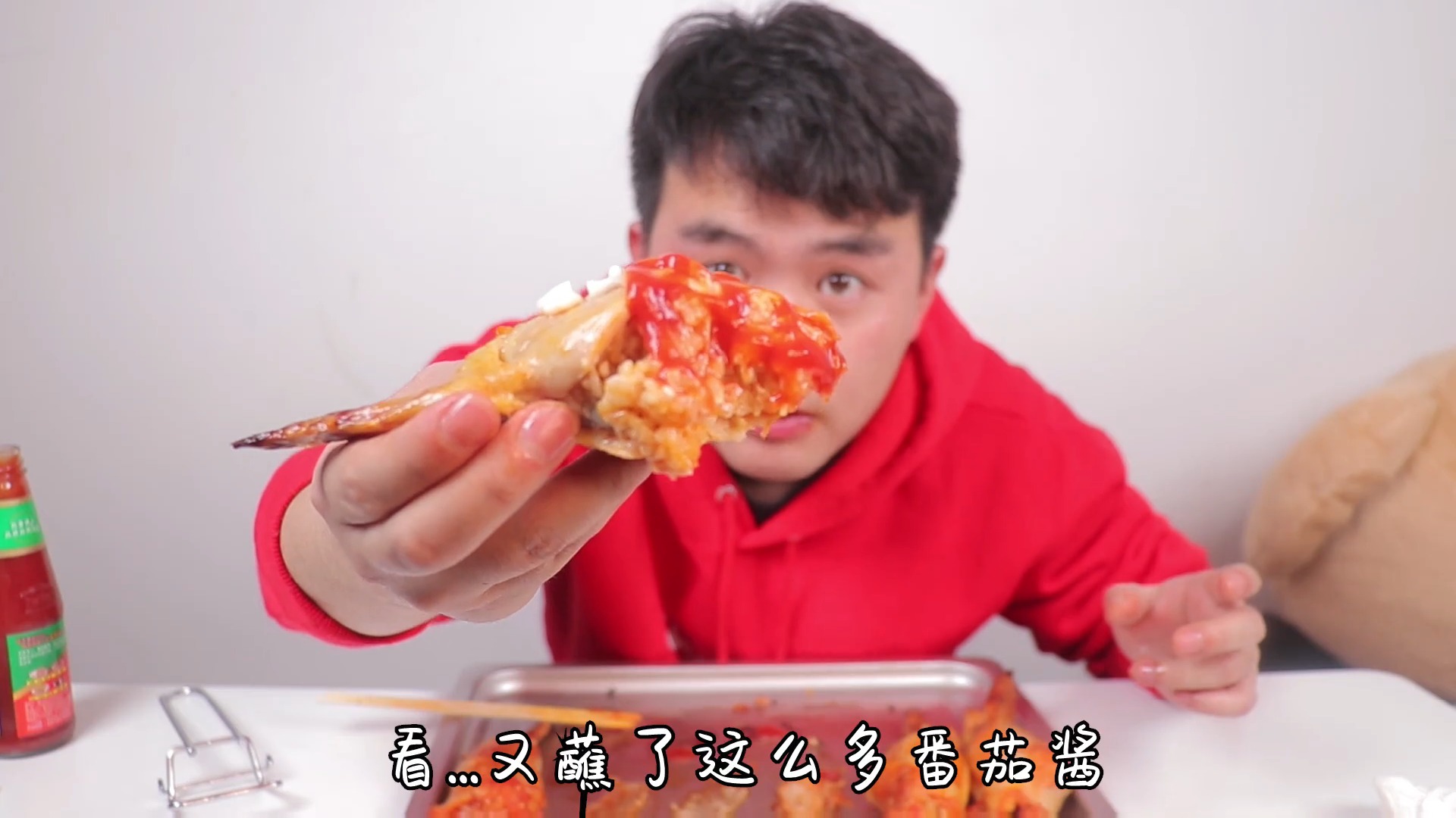 原来街边的鸡翅包饭都是用5元一只的原材料制作的,看完你还吃吗