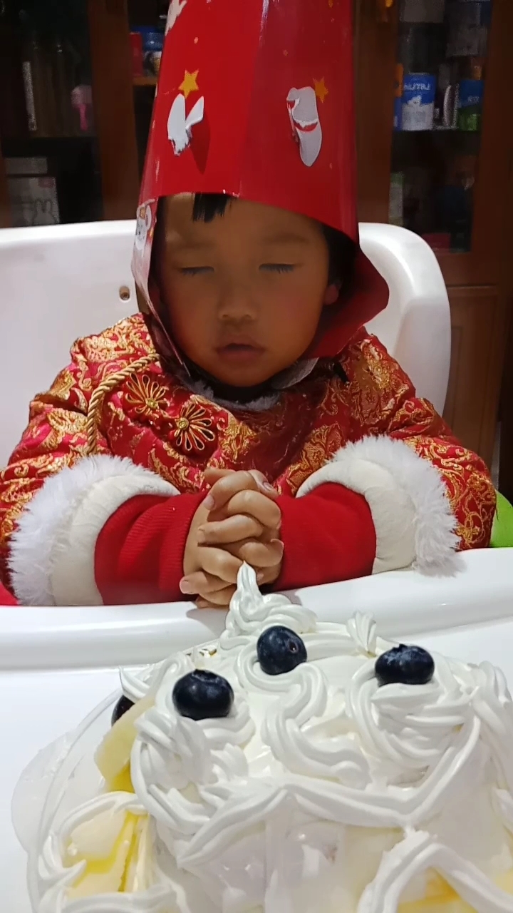 #音为有你#小公主三周岁了,做个蛋糕祝你生日快乐!