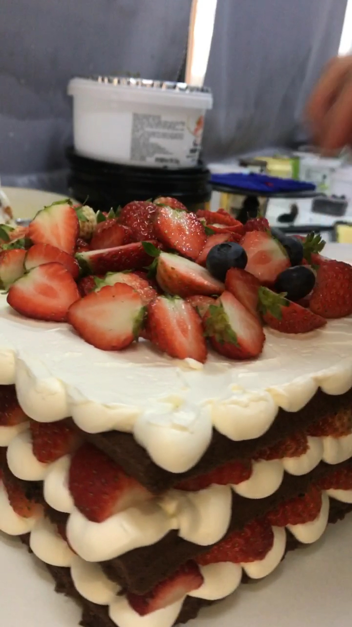 草莓加蓝莓好看