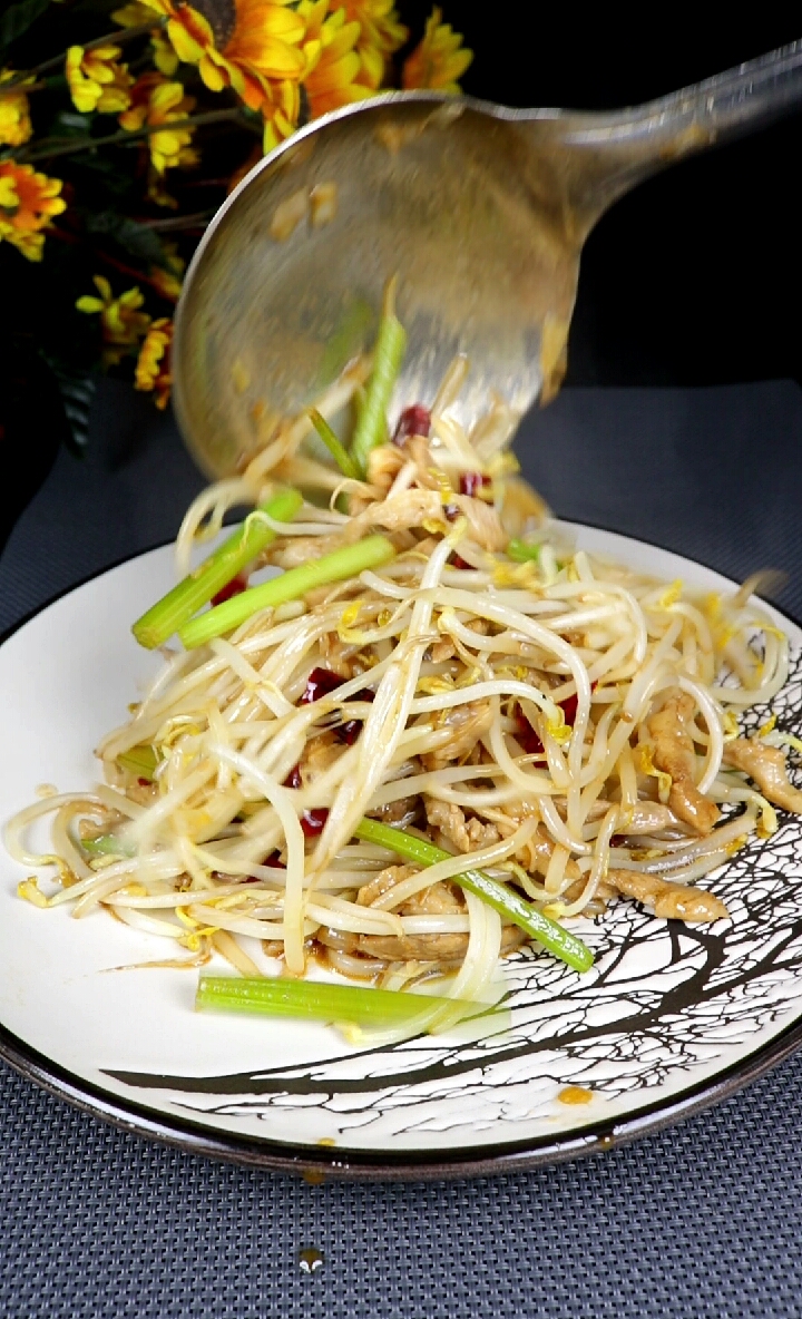 #美食记#最好吃的醋溜肉丝,味道太赞了!