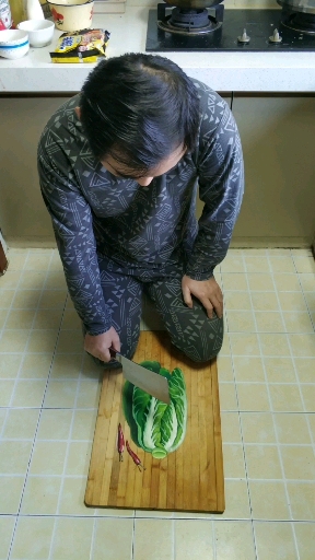 画不好就让跪菜板子!