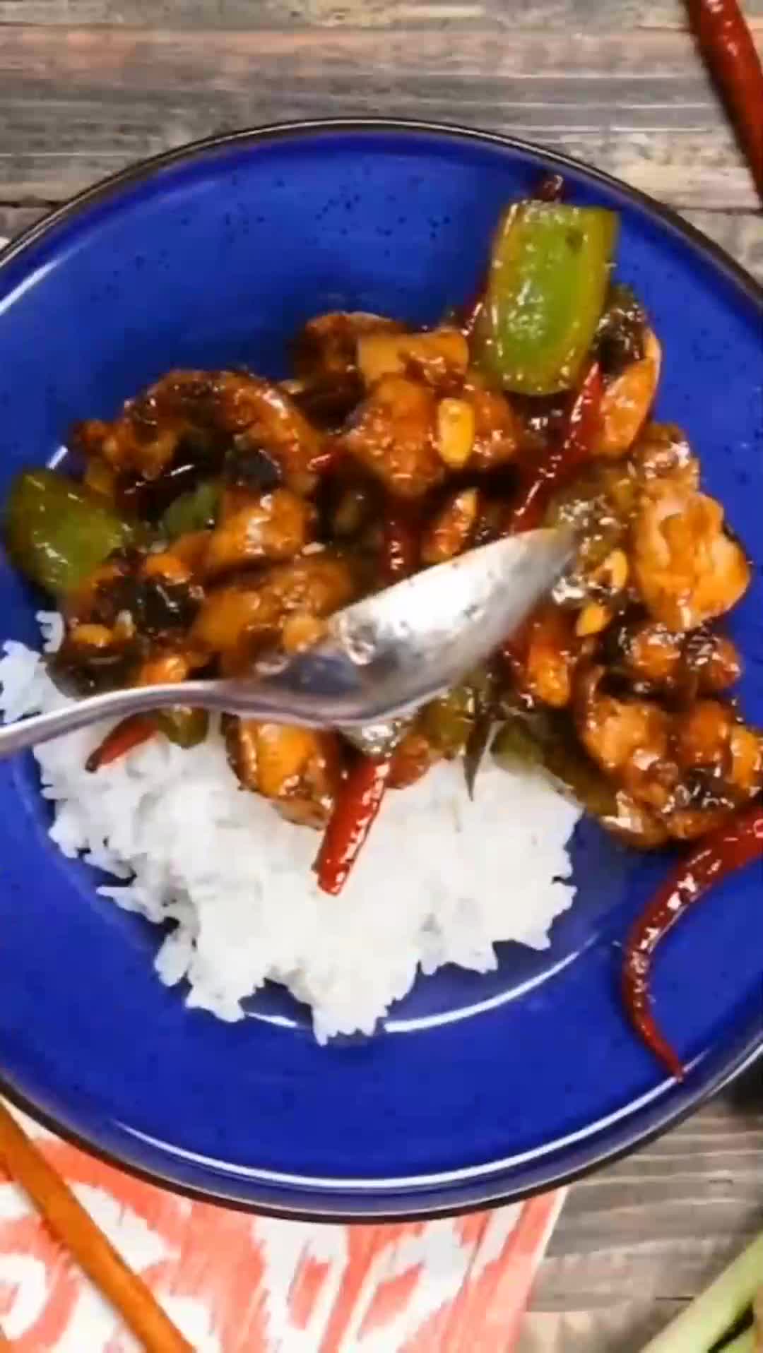 咖喱鸡肉宫保鸡丁饭