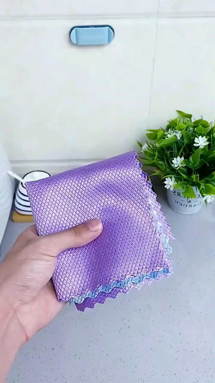 鱼鳞抹布,不留水印水痕,擦玻璃,镜子,电视,烟机,车室内玻璃都可以