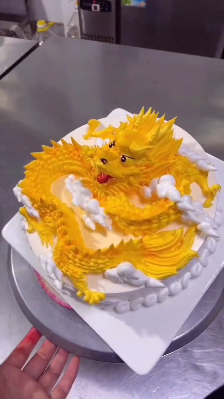 想写个好文案,奈何当年没好好读书!小朋友们好好读书,不要像我连个蛋糕文案都写不出