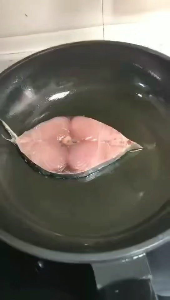 #生煎马鲛鱼片#