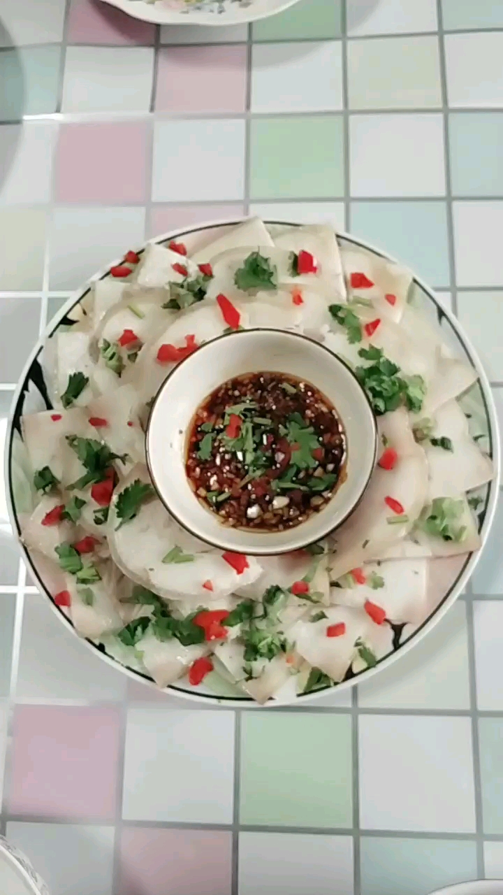 凉拌肘花 