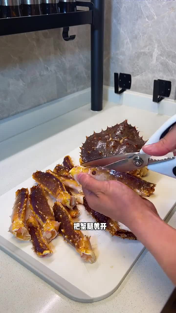 帝王蟹这样吃也是非常美味喔