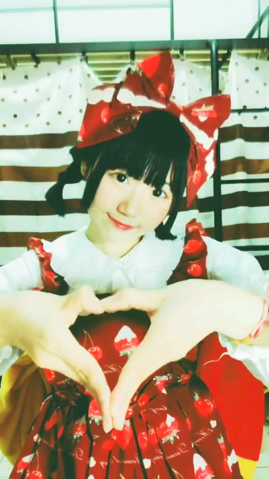 #手势舞#鸡爪也可以比心!