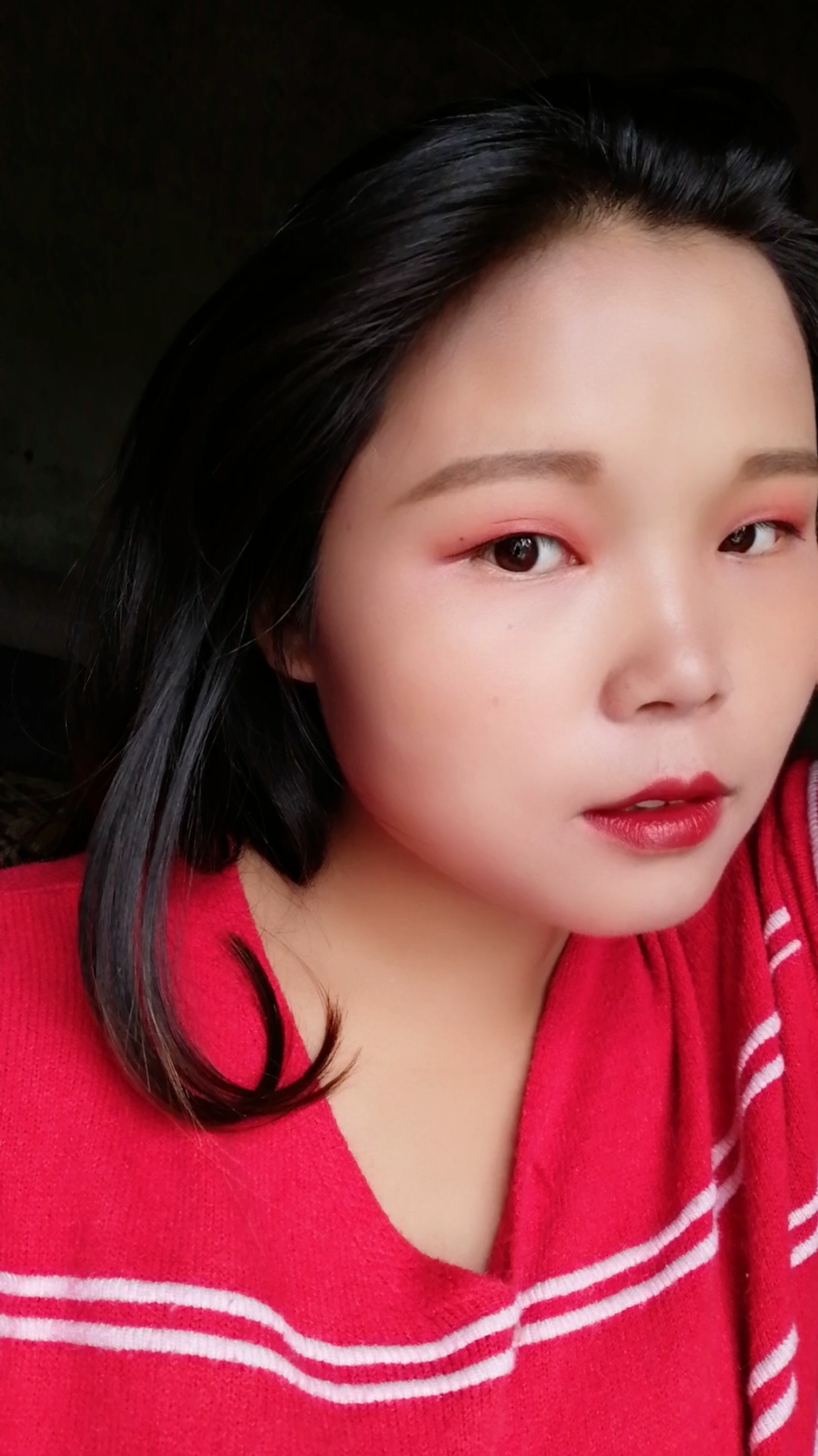 据说眼角上有痣的女人都会红杏出墙,