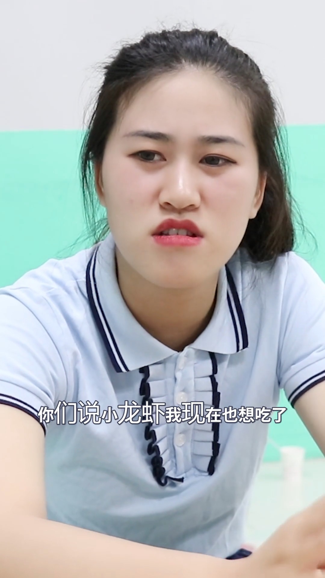 老师和同学们用粘土做小龙虾,没想一个比一个好看,真好玩