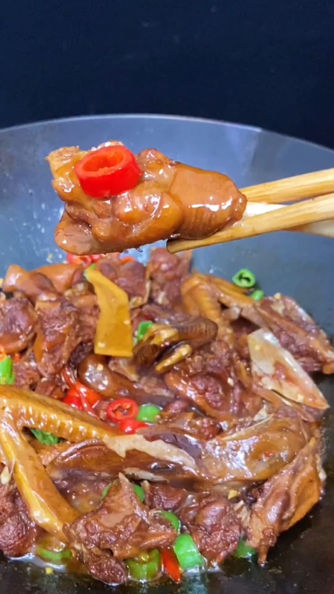 #美食#红烧啤酒鸭怎么做才不腥,肉质不柴入味好吃呢?今天把我的方法分享给大家!