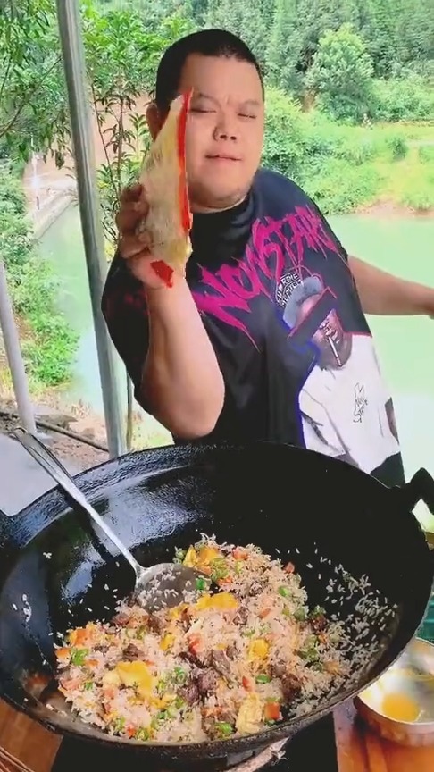 烤肉串蛋炒饭,快来动手做一做