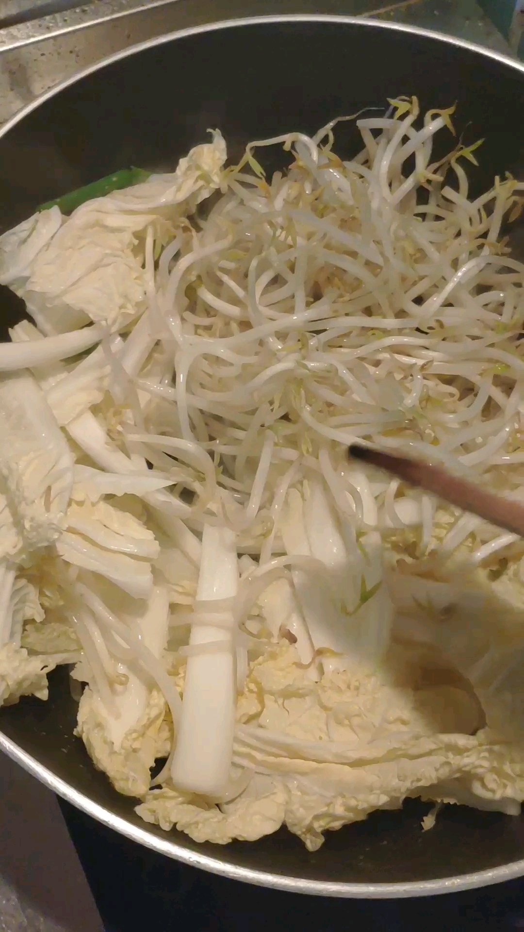 豆芽炒白菜