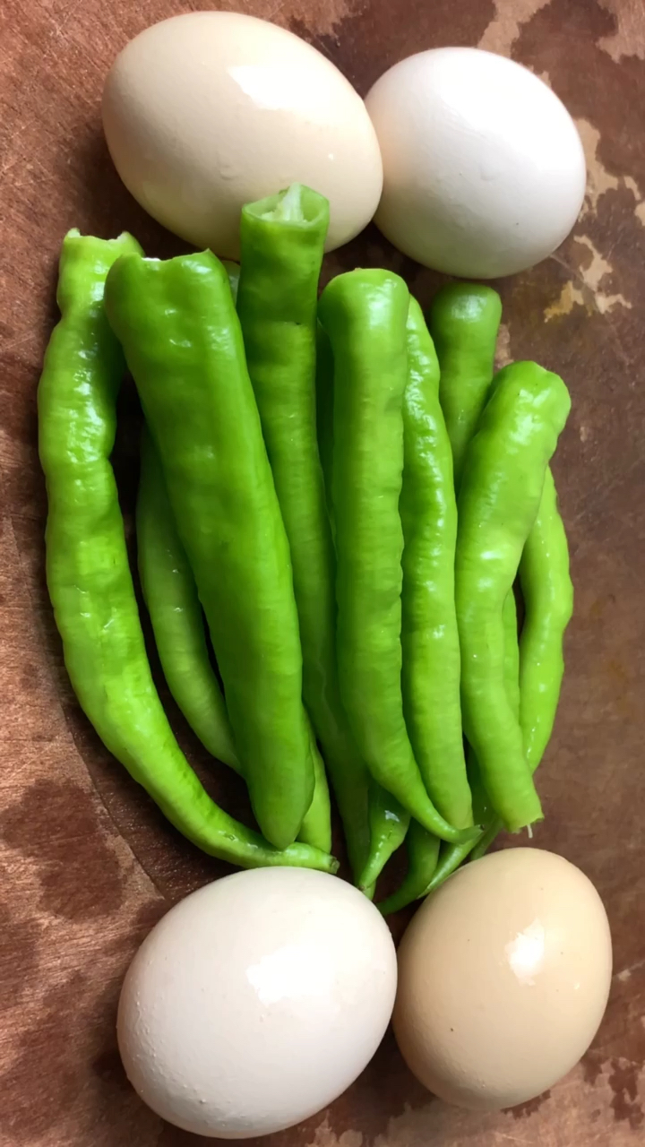 #我的秘密食谱#辣椒炒鸡蛋这样做,三碗米饭不够吃,干香下饭不油腻!