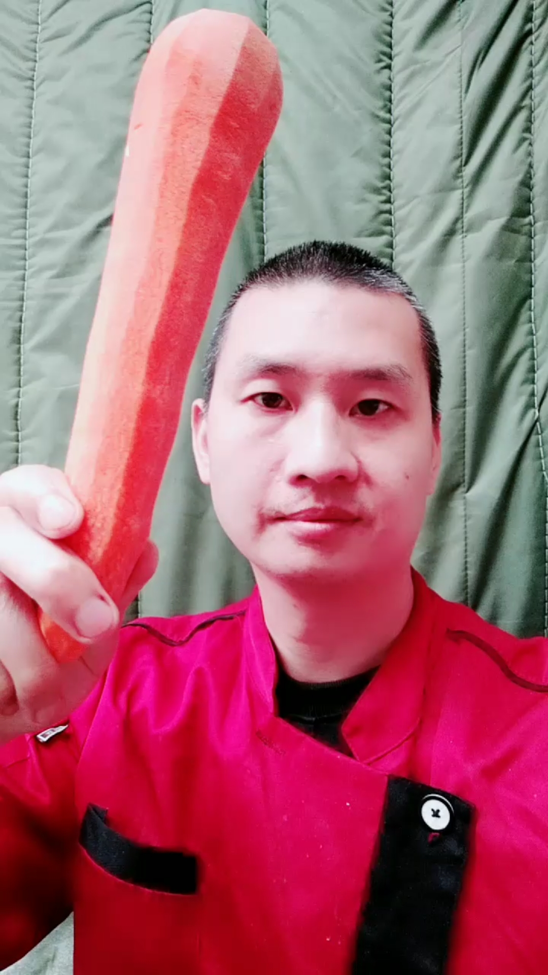 切,红萝卜弹簧造型,这个你也会试一试吧?