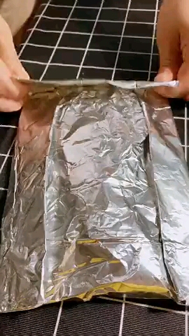 锡纸烤八爪鱼,加上冰镇啤酒,完美!