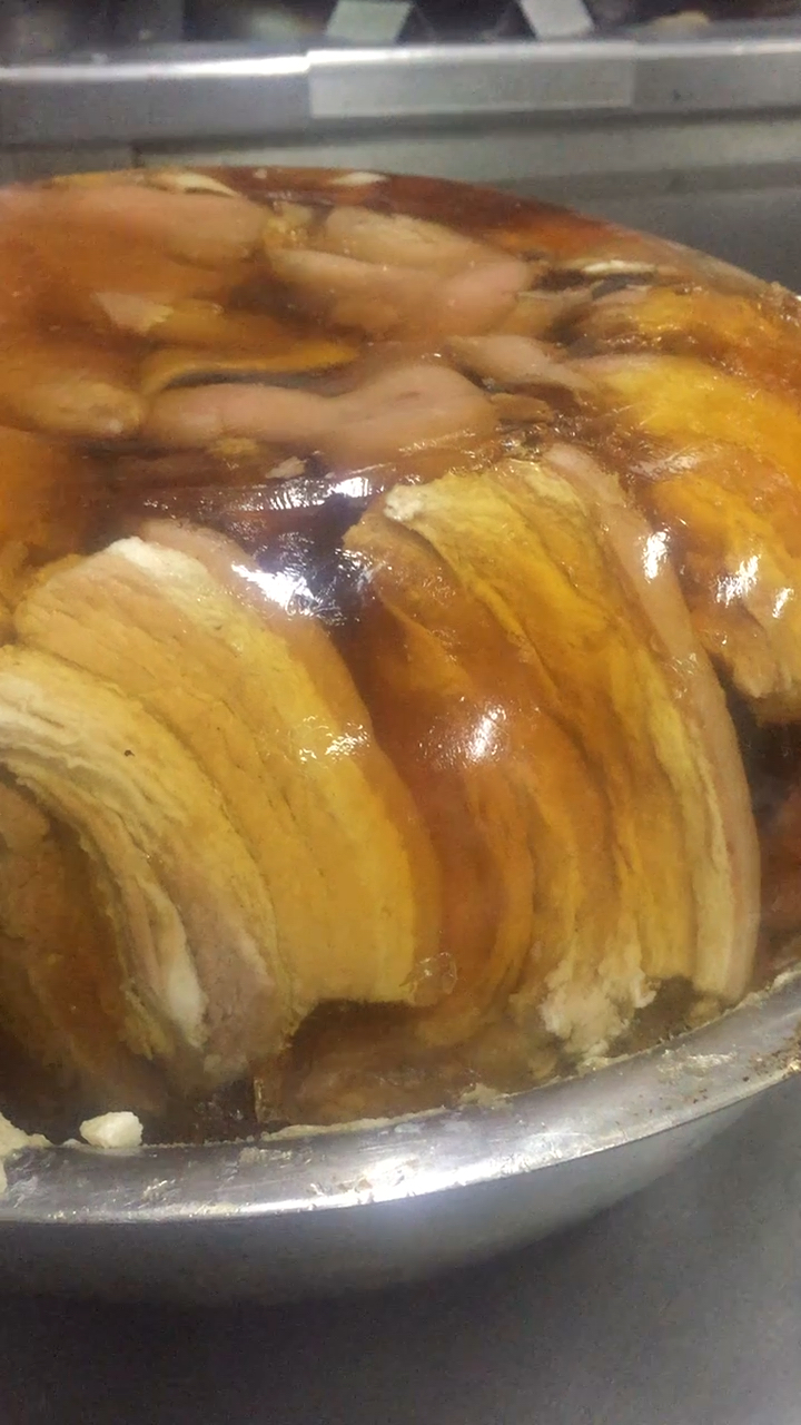 晶莹剔透的潮州肉冻