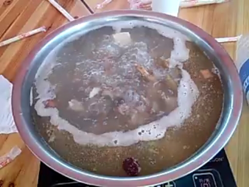 诶,羊肉火锅喽!