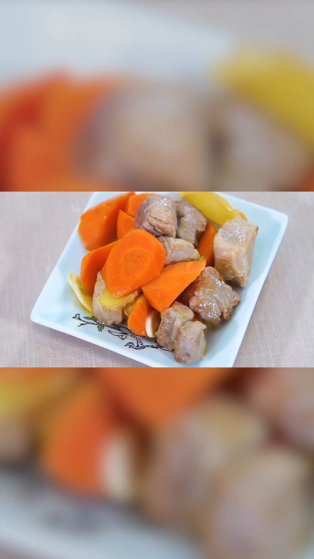 胡萝卜红烧肉的做法