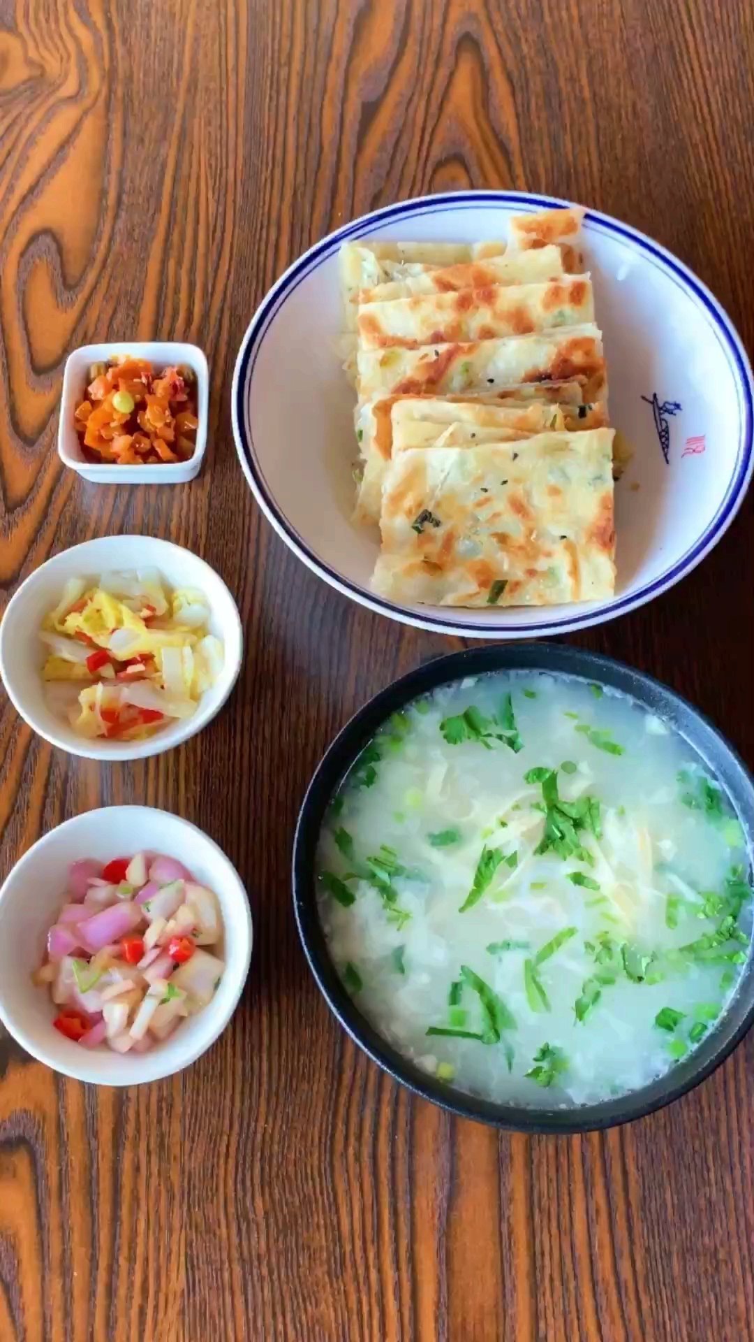 #家乡特色美食#第一次吃这么好吃的油饼母鸡汤