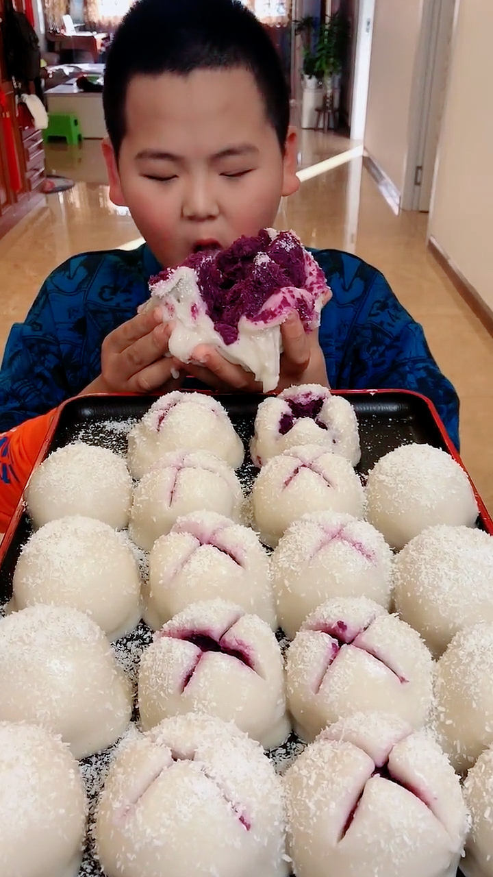过年了,做个糯米团子