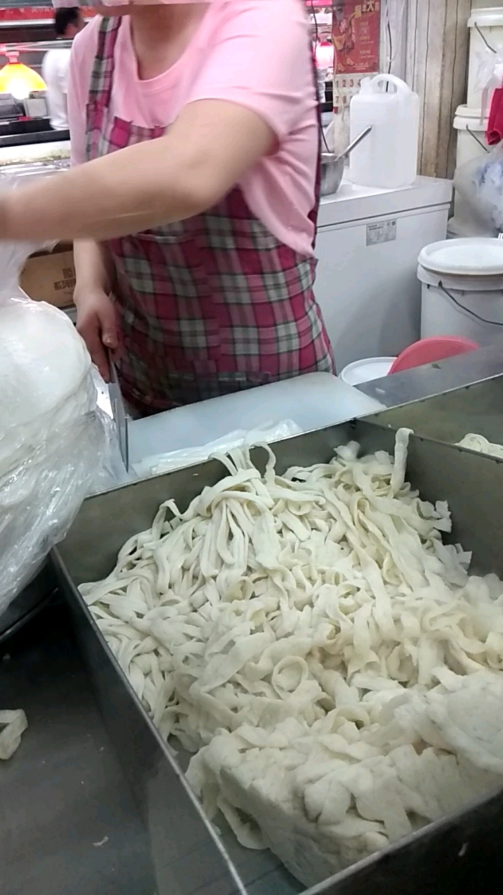 凉皮牛筋面 