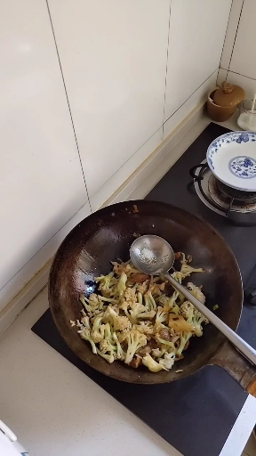 #自制美食#家庭版有机菜花炒肉 