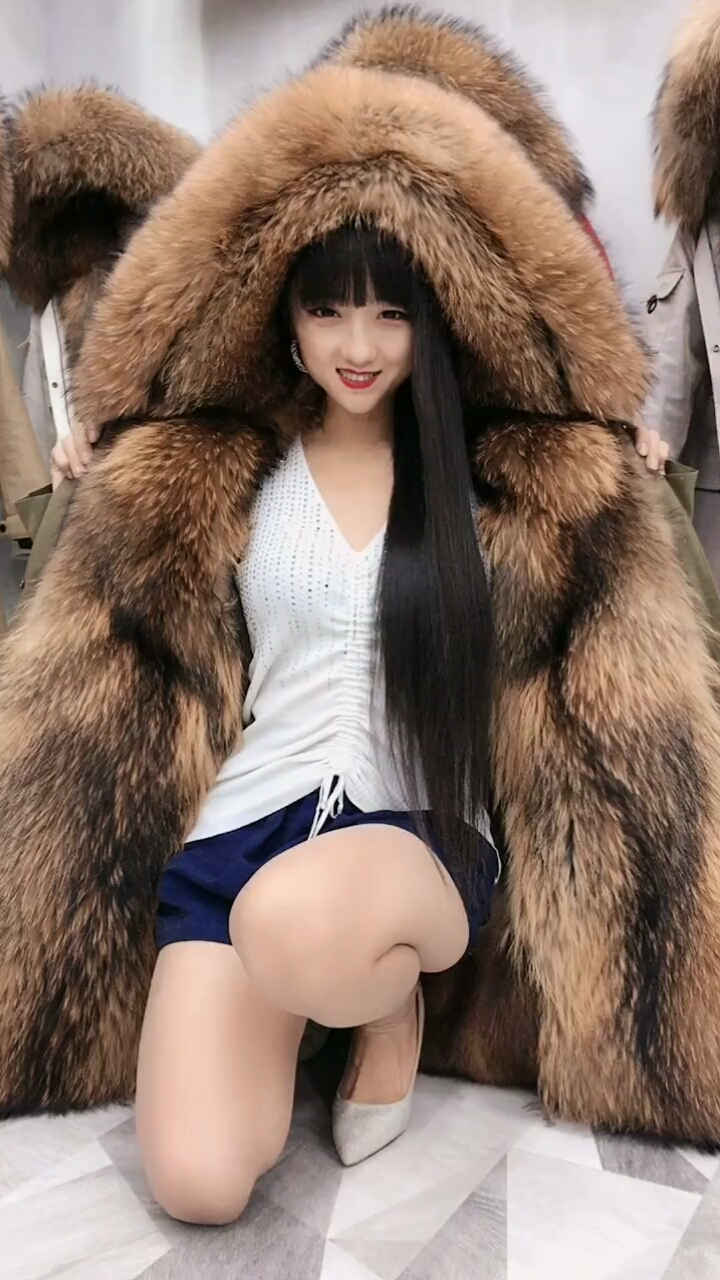 #街拍美女#单身小美人