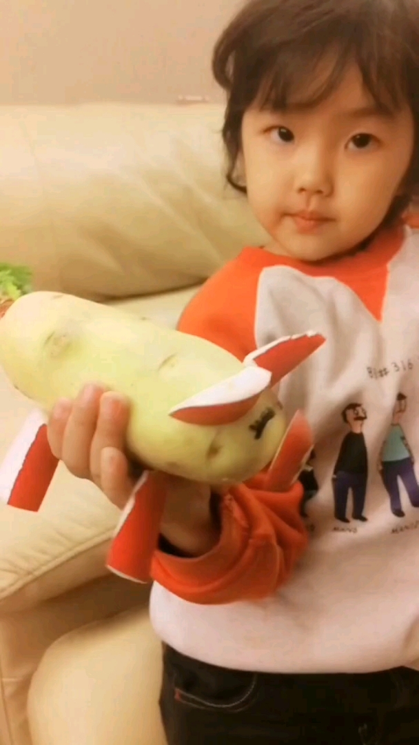 #感恩有你#幼儿园让做水果蔬菜娃娃,为娘給做了个这个,最有创意最特别的