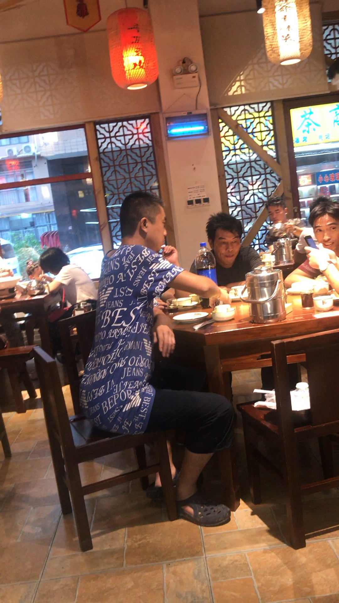 餐饮名店,人气爆棚,值得学习