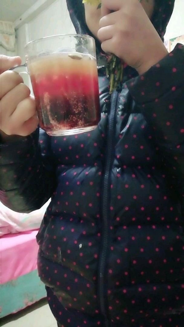 自制三色鸡尾酒,有想喝的吗?